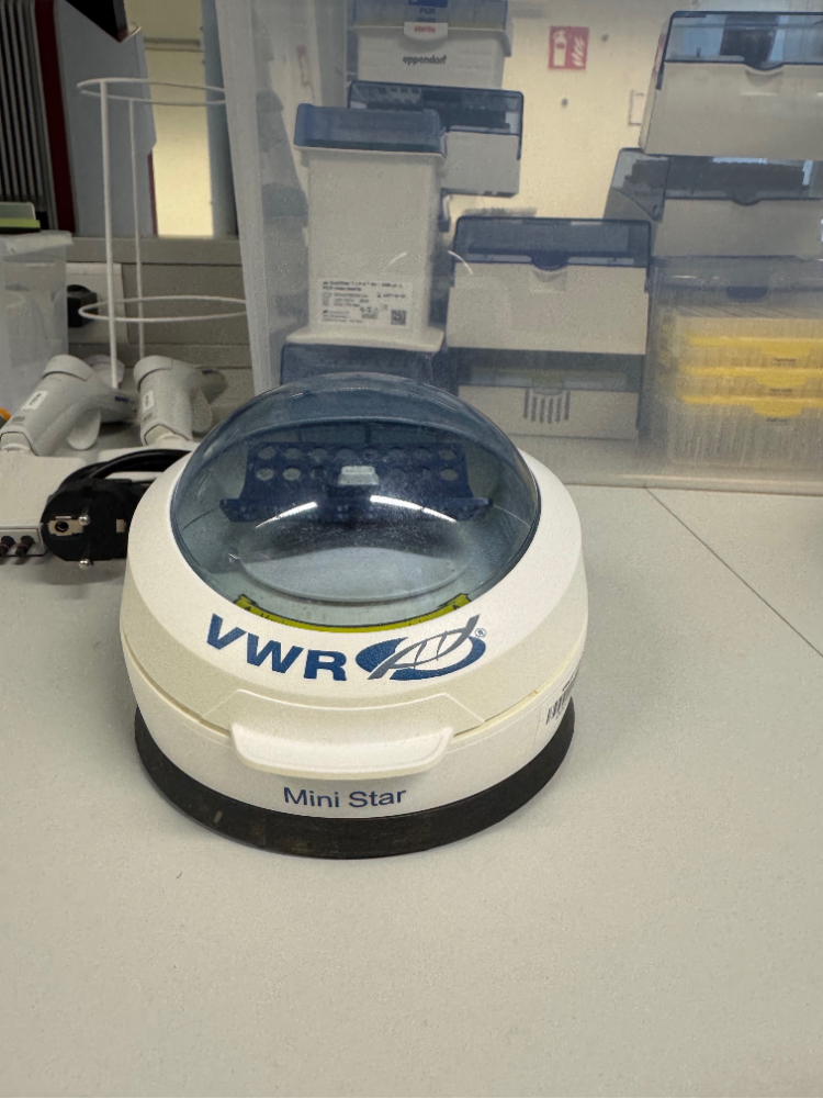 Image of VWR MiniStar whiteline Micro Centrifuge